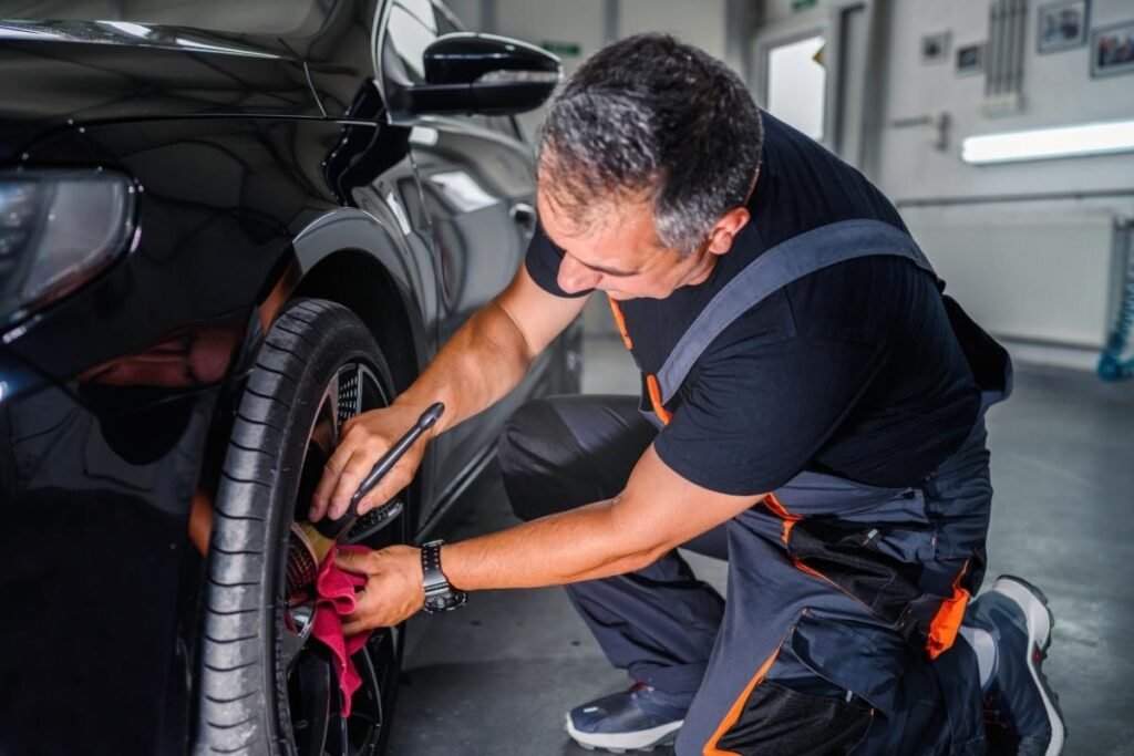 How To Polish Chrome Wheels